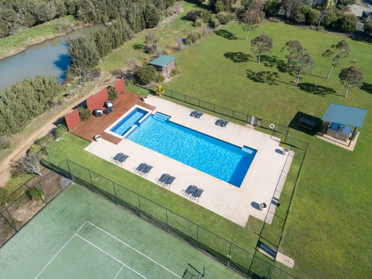 Ramada Resort By Wyndham Phillip Island Cowes Exterior photo